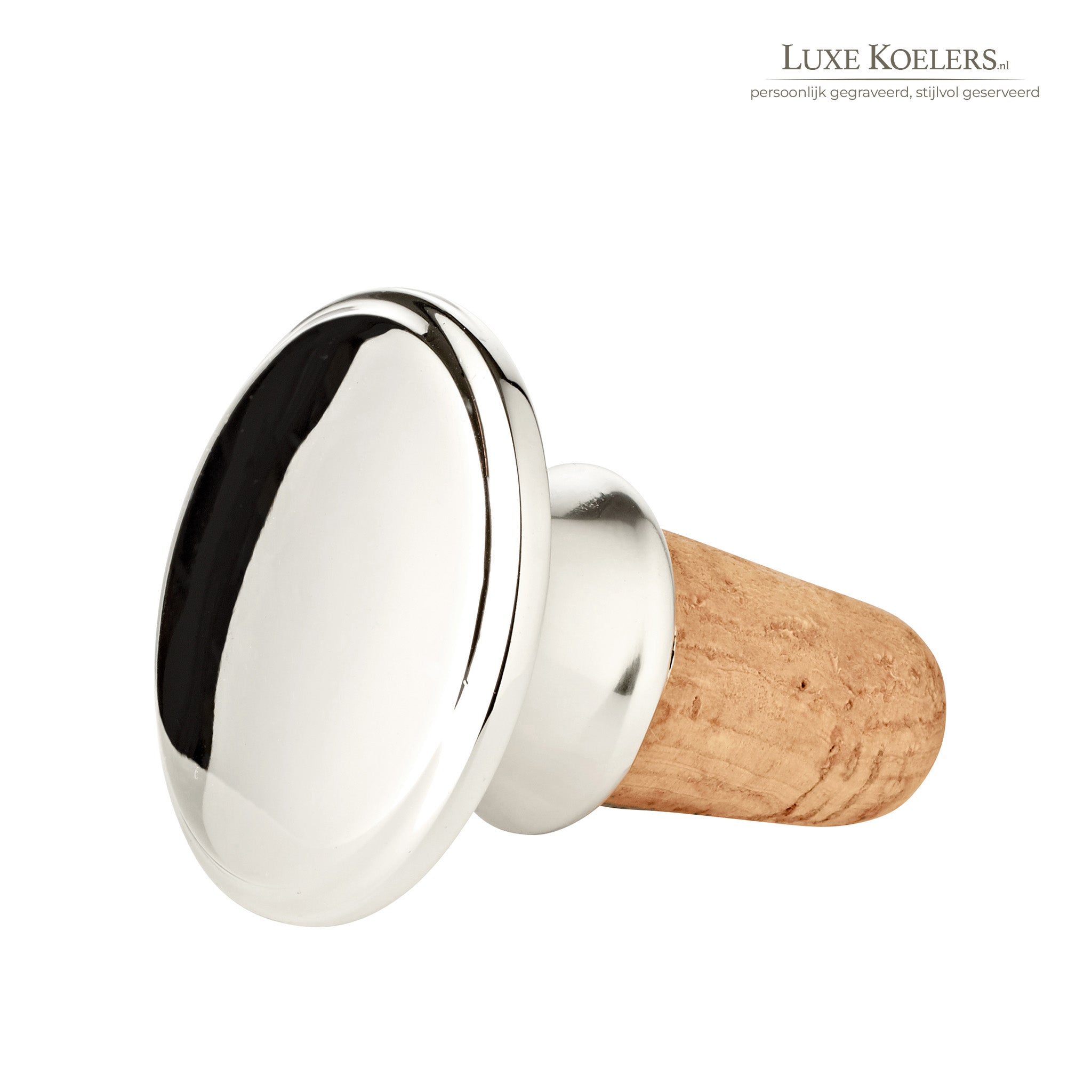 Zilveren wijnstop op witte achtergrond